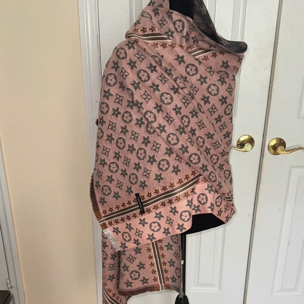 Pink and Gray Patterned Shawl